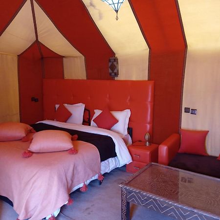 Akabar Luxury Desert Camp 梅尔祖卡 外观 照片