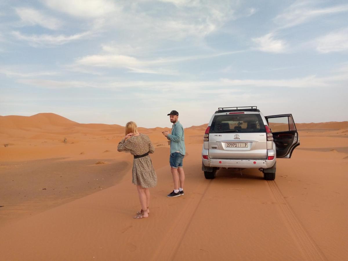 Akabar Luxury Desert Camp 梅尔祖卡 外观 照片