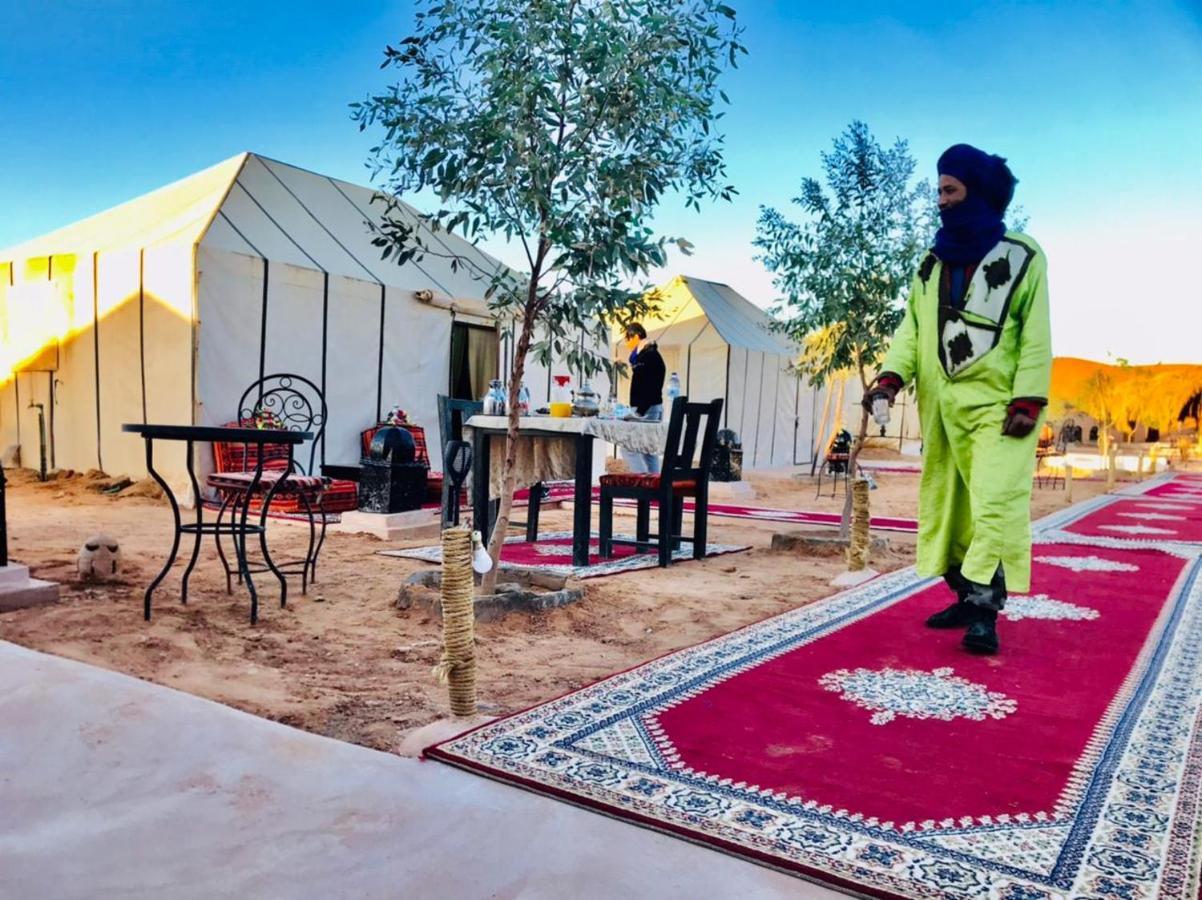 Akabar Luxury Desert Camp 梅尔祖卡 外观 照片