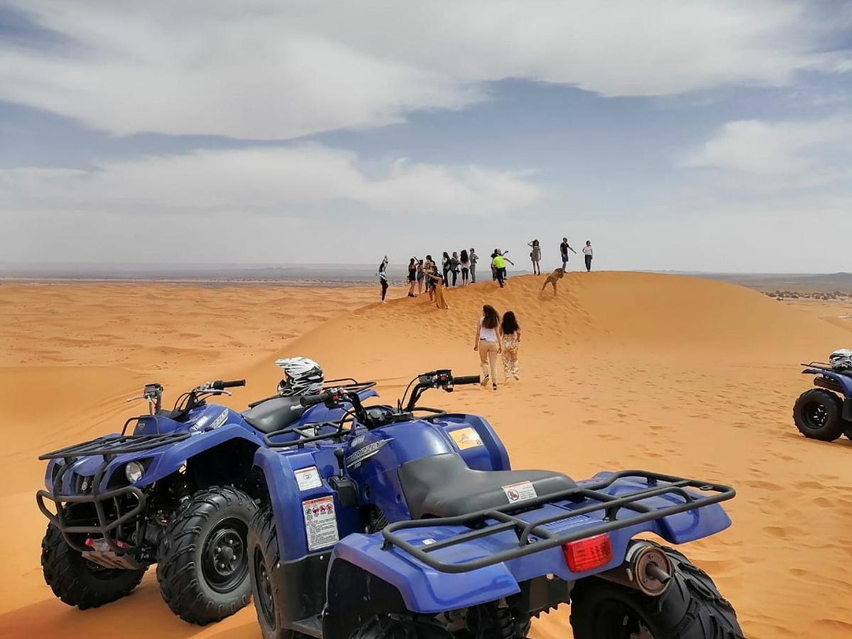 Akabar Luxury Desert Camp 梅尔祖卡 外观 照片