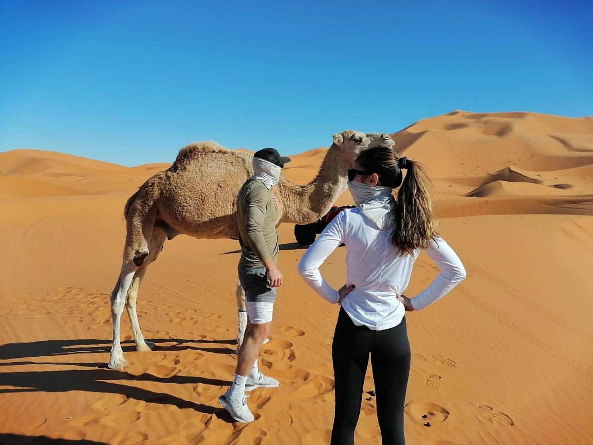 Akabar Luxury Desert Camp 梅尔祖卡 外观 照片